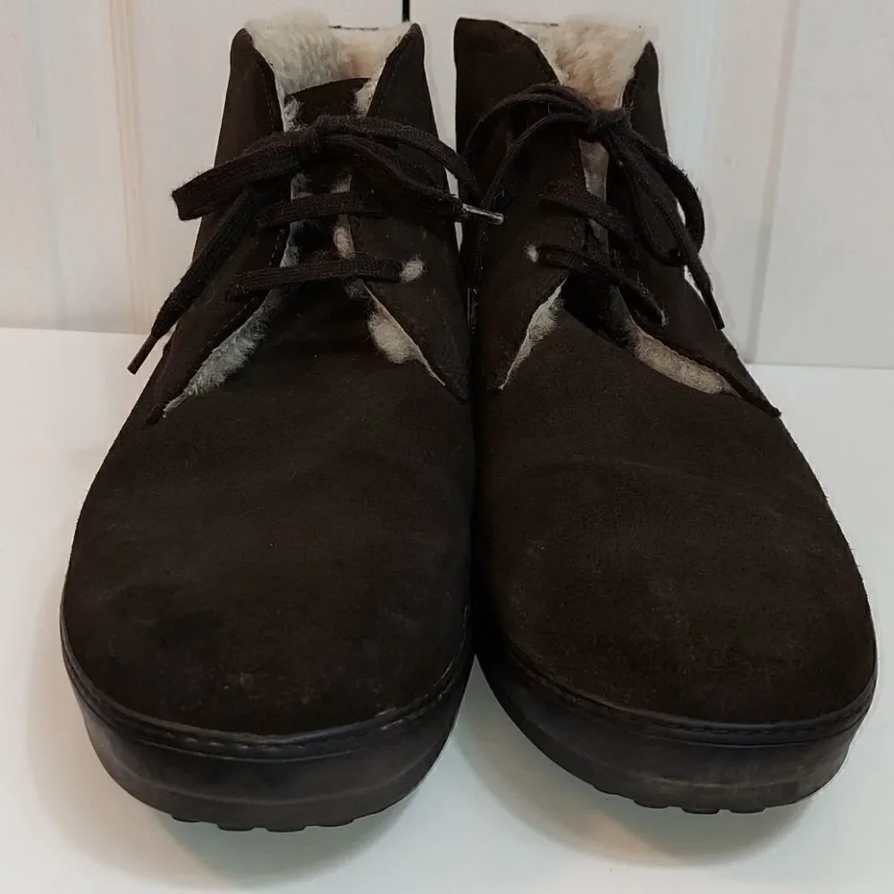 Tod's Shearling Lined Nubuck Chukka Boots 9.5